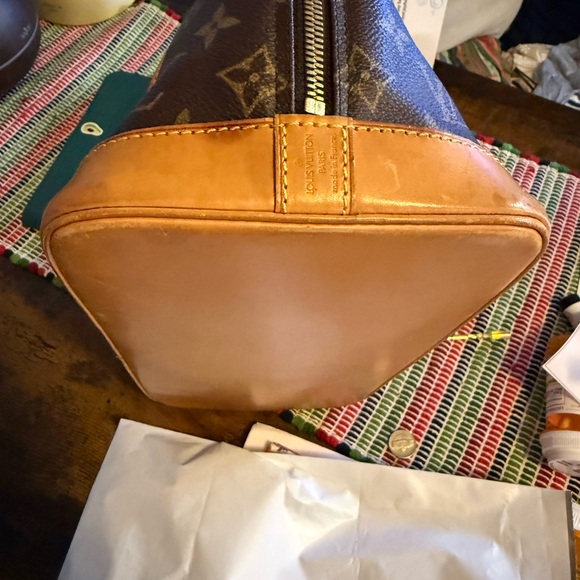 Louis Vuitton Alma BB Handbag PM - Picture 11 of 13